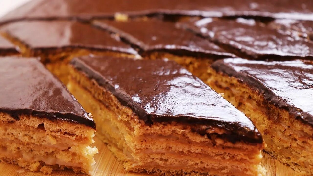 Пирожное армянское птичье молоко. Рецепт армянского птичьего молока. Медовик и птичье молоко армянский. Армянский торт птичье молоко. Торт трчни кат армянский.