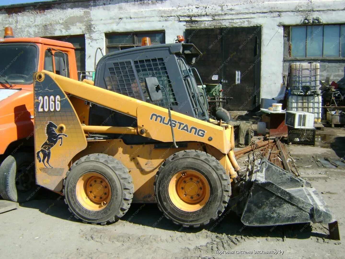 Мини погрузчик mustang 2066. Мини погрузчик mustang 2066. Погрузчик мустанг 2086. Мини погрузчик mustang 2056. Мини погрузчик мустанг стартер.