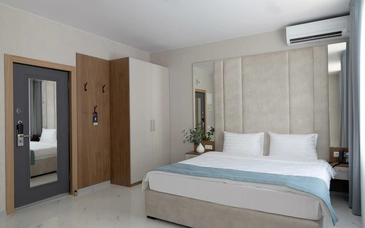 8 avenue hotel. 8 авеню переименована в. Отель 8 авеню фото. Атриум авеню отель сочи. 8авеню by provence 4.