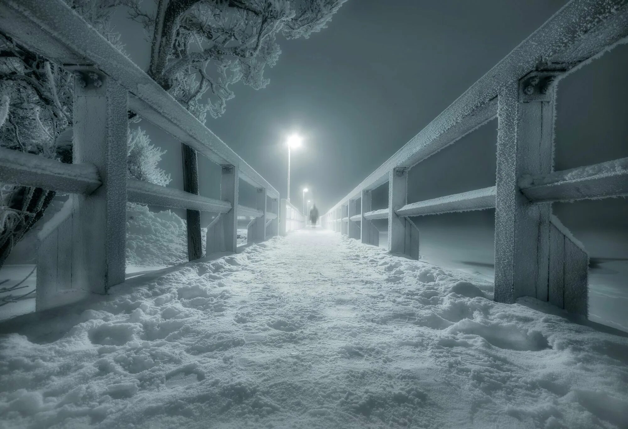 Зимняя скука. Микко Лагерстедт фотограф зима. Грустная зима. Снег одиночество. Одиночество зимой.