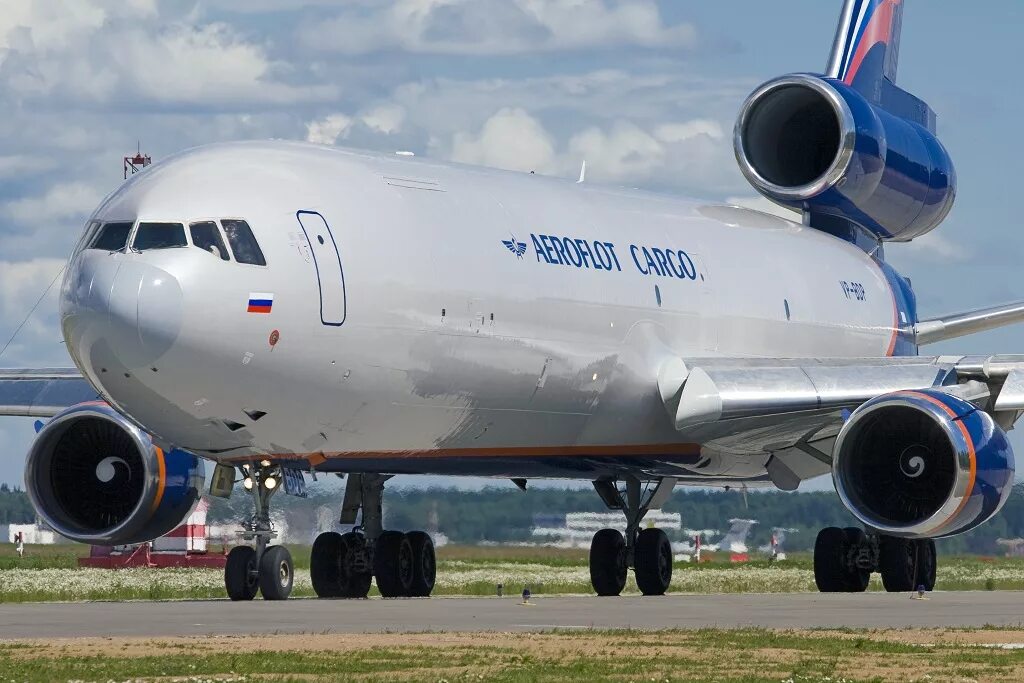 Mcdonnell douglas md-11f. Макдоннелл дуглас клм. Самолет 11. Макдонал дугла самолет. Самолет mcdonnell douglas md-11.