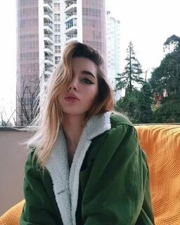 Аня замшина блоггер