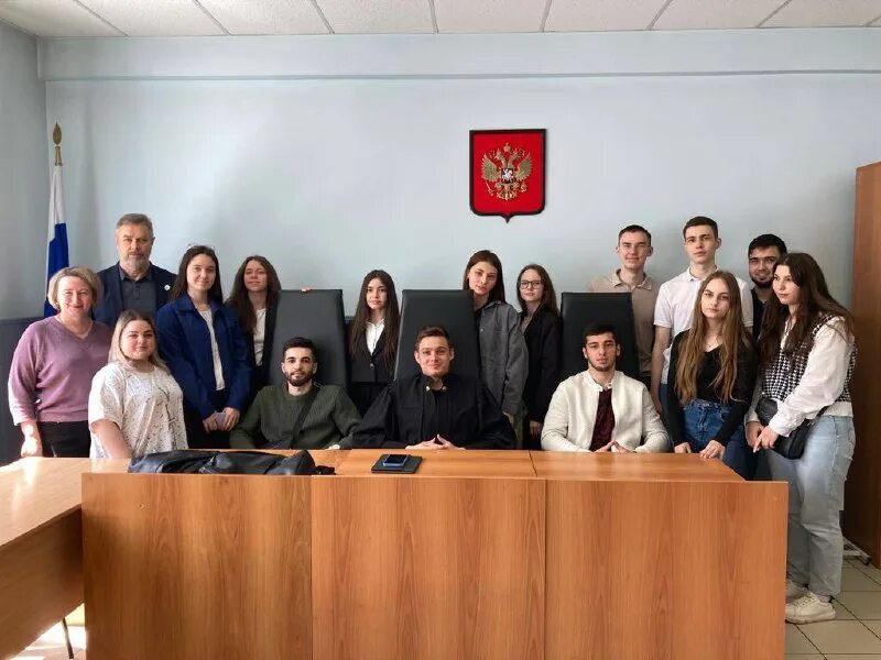 Кафедра уголовного права мгюа преподаватели. Кафедра гражданского права омгу. Молодые ученые. Коченевский районный суд новосибирской области. Севастопольский государственный университет кафедра юриспруденции.