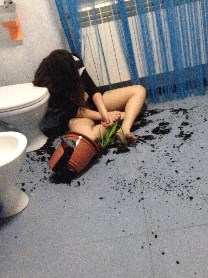 Пьяные девушки блюют. Прикольные пьяные девушки. картинки пьяных девушек.