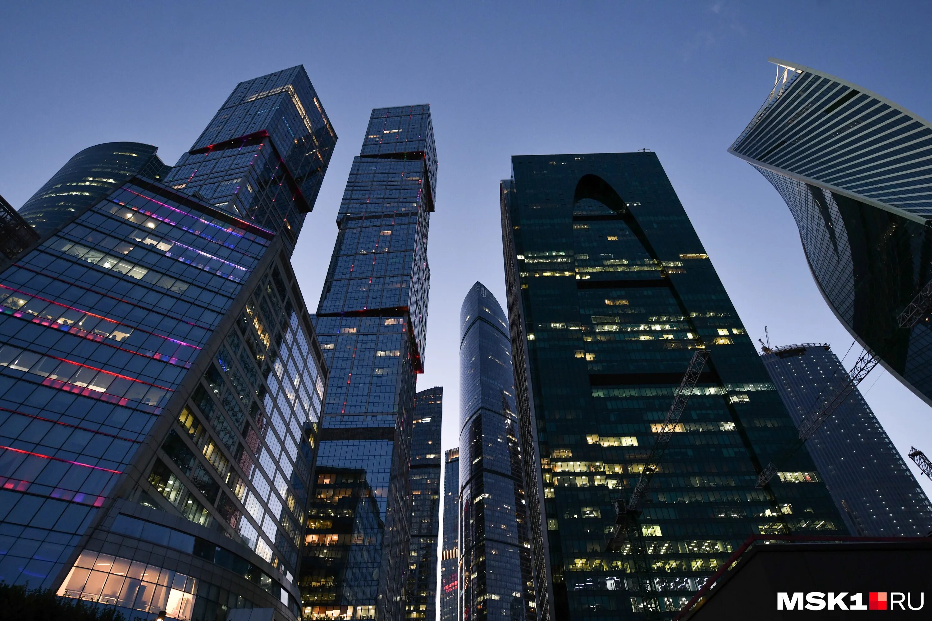 здания москоу сити. москва сити работает 1 января. москва сити 2001. город москоу сити. новогодняя москва сити 2022.