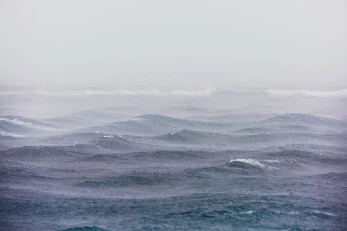 Океаны туманы я буду. Море в тумане. Туманное море. Море в дымке. Туман над морем.