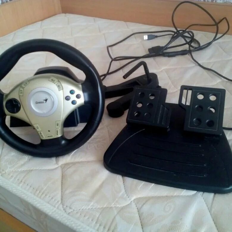 Руль гениус playstation 2. Genius twinwheel 2. Руль с педалями genius twinwheel. Руль genius twinwheel ff. Руль genius twinwheel 900ff.