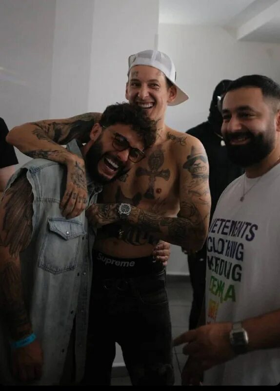 кизару в шапке. кизару фото. Kizaru arut let s get it. Young moscow. моргенштерн 2022.