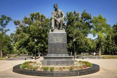 Памятники в таганроге