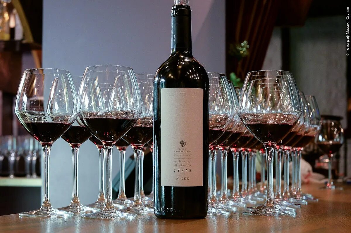 Усадьба дивноморское винодельня. Усадьба дивноморское ребо. Усадьба дивноморское вино. Усадьба дивноморское вино. Усадьба дивноморское логотип.