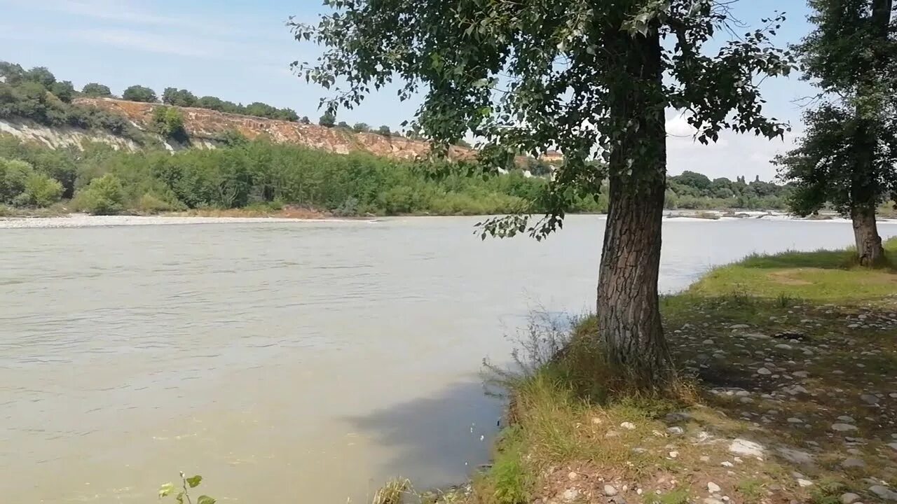 Река Кубань Усть Джегута. Река Кубань Черкесск. Черкесск Кубань речка. Река в Черкесске. Кубань черкесск