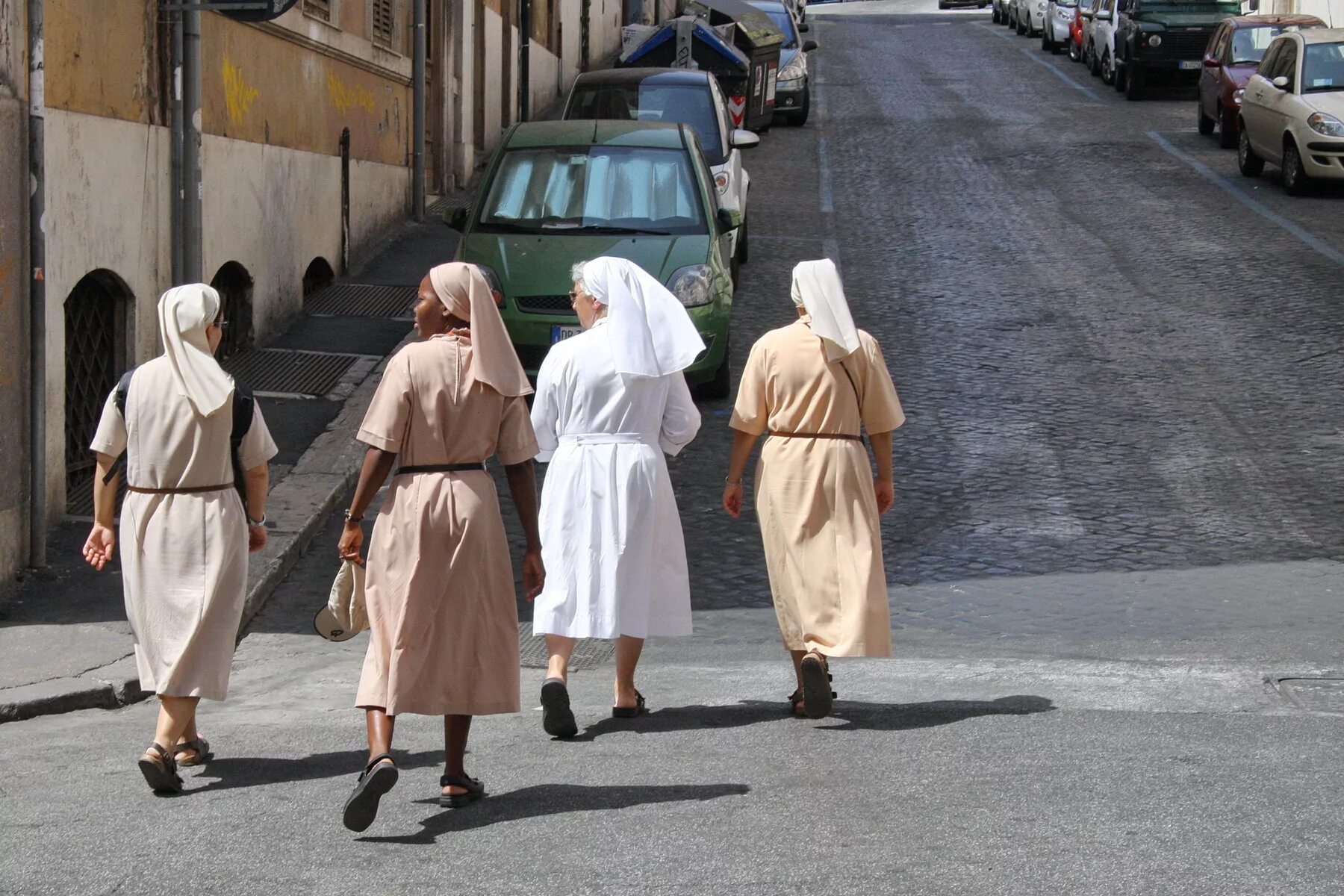 Монахини ватикана. Монахини в монастыре. Красивые монашки. Монашка италия. Монахини италии фильм.