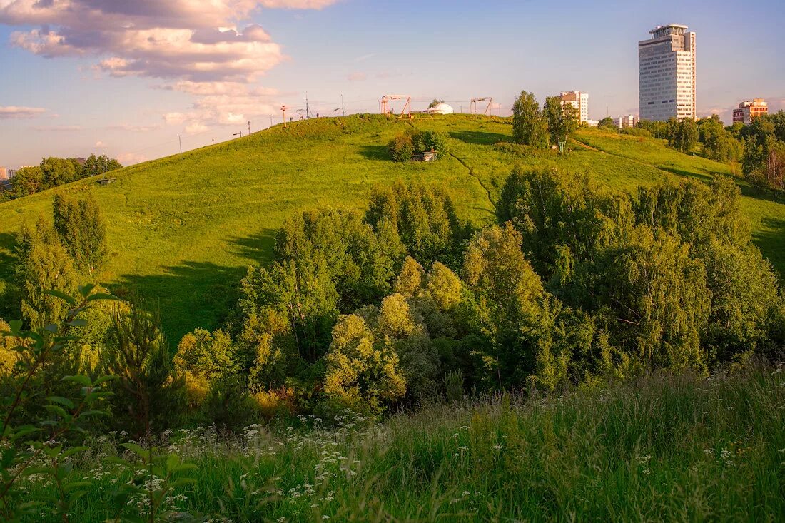 Москва расположена на холмах