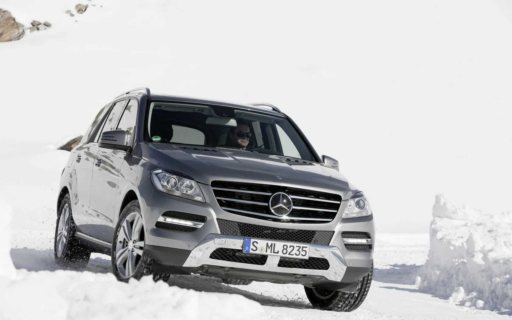 Mercedes ml 4matic. Mercedes-Benz ml 350 4matic. Мерседес-Бенц ml 350 BLUETEC 4matic. Ml 350 BLUETEC. Mercedes Benz ml 350 BLUETEC.