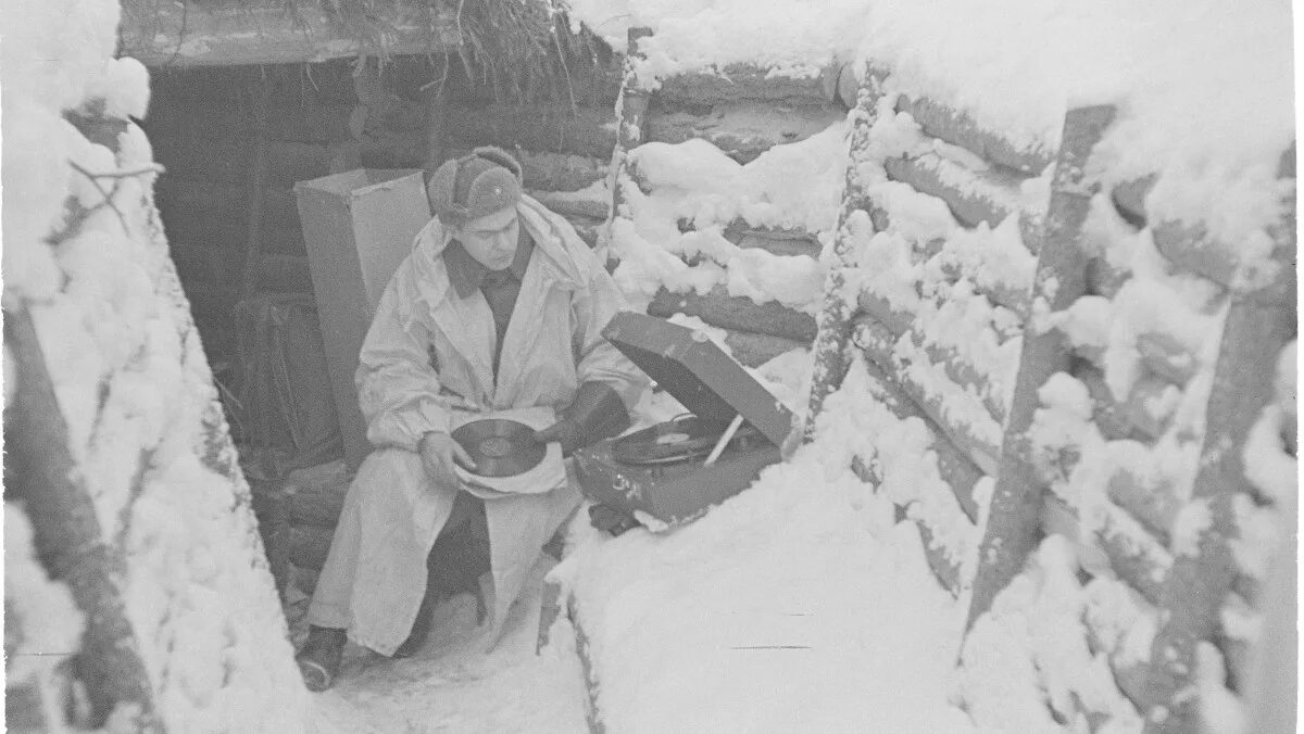 Землянка военных лет. Землянки в деревне в ВОВ 1941-1945.
