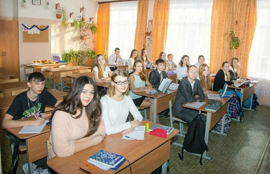 1980 школа в бутово. школа 1980 г москва. школа 1980 москва. школа 1980 г москва. малокурильское средняя школа учителя 1980 год.