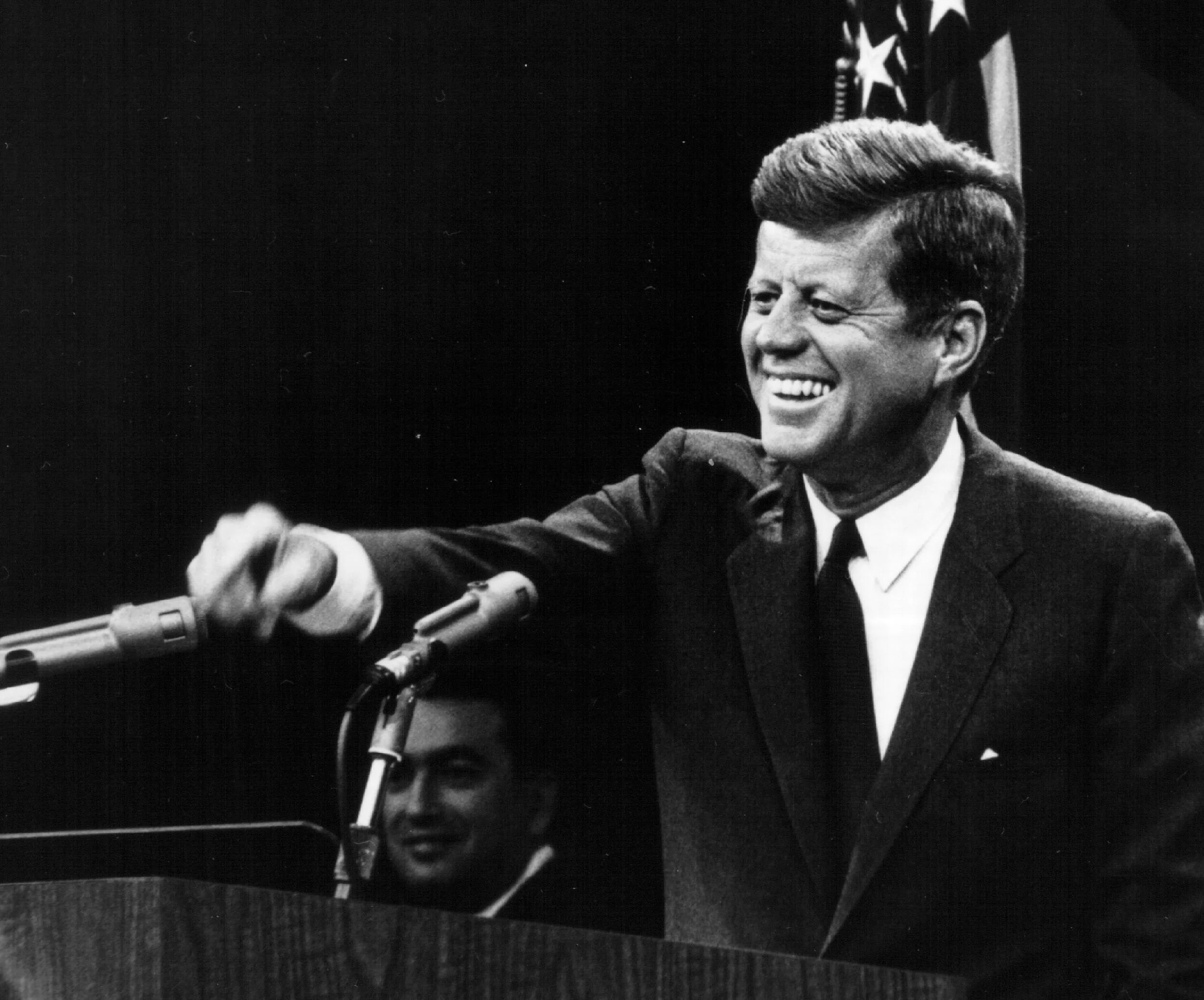 Кеннеди фото. Джон Кеннеди правление. Джон Кеннеди актер. Джон Фицджеральд Кеннеди Мем. Джон Кеннеди 1962 в цвете.