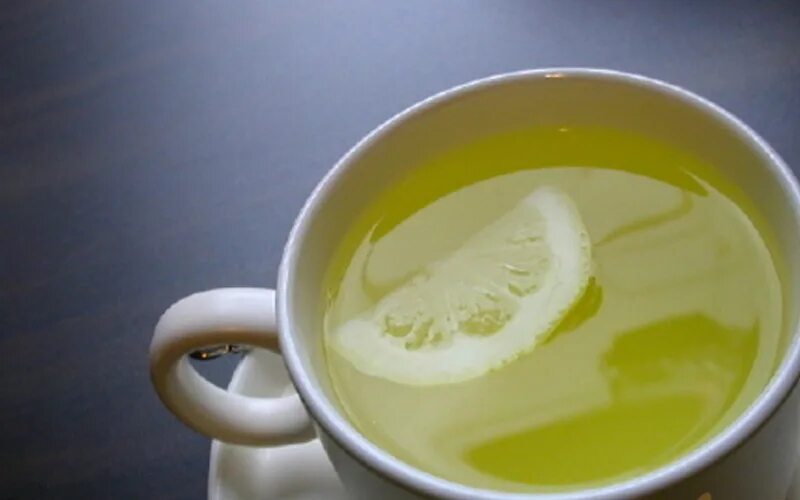 Чай с лимоном. Зеленый чай с лимоном. Лимон с чаем. Чай с лимоном фото. Пейте зеленый чай лимоном