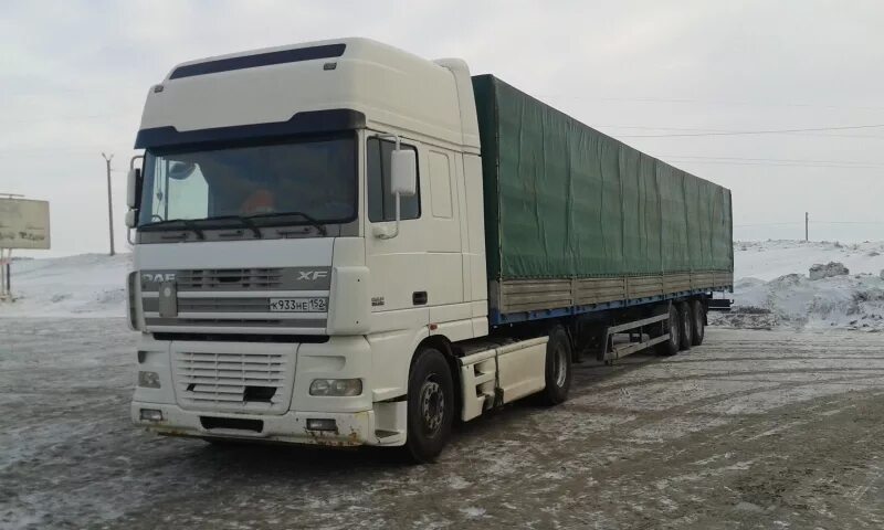 Грузовики в нижнем. DAF xf95 2004. Даф 95 XF. DAF 95xf тягач. DAF 95 тягач.