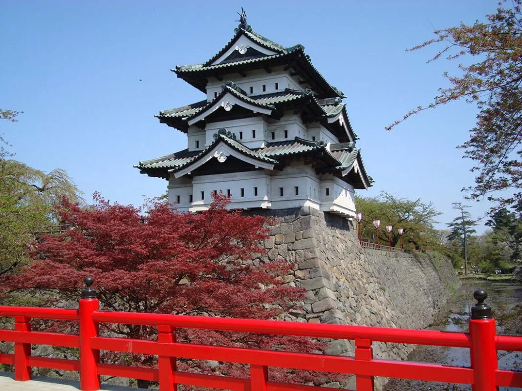 Японские древности. Замок Хиросаки. Хиросаки Япония. «Замок Хиросаки дзе». Хиросаки Япония город.