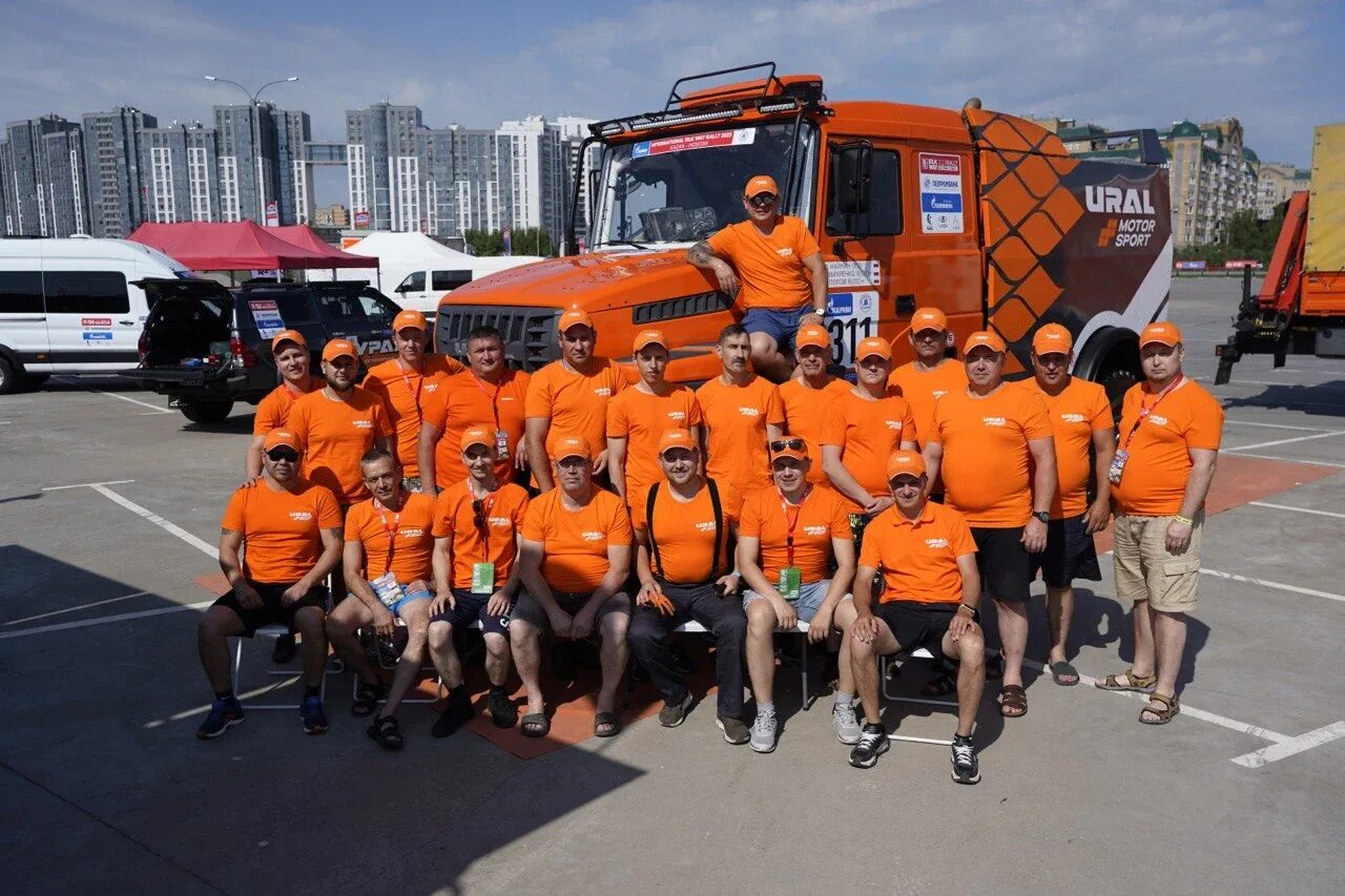 Магазин в екатеринбурге x-motors ural. Автосервис на черняховского. Uralmotorsport. Уралмоторспорт. Царев мотор спорт.