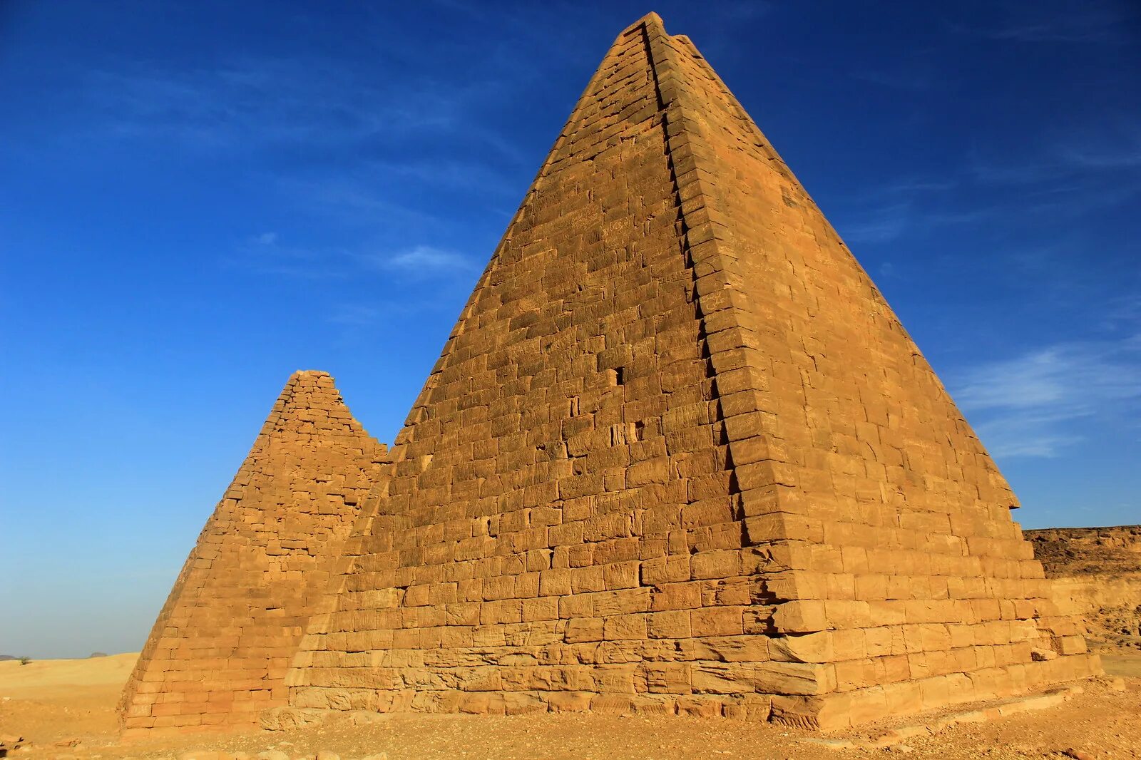 Misr piramidalari haqida. Пирамида Хеопса. Пирамида Хефрена. Египет пирамидалары. Пирамида Хавара Египет.