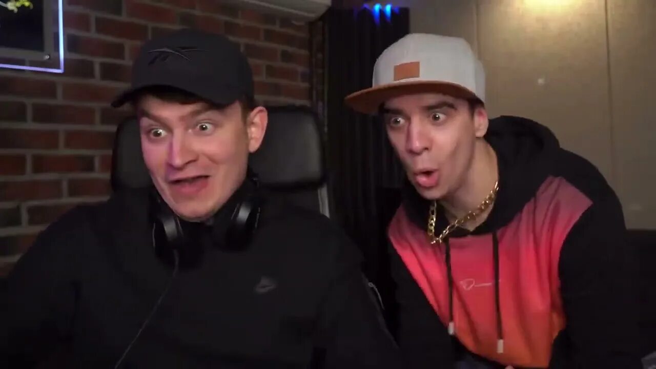 Покажи мне всех рэперов. Витя ак47 учитель. Ван ту короче говоря. Я рэпер. Я рэпер зай мои.