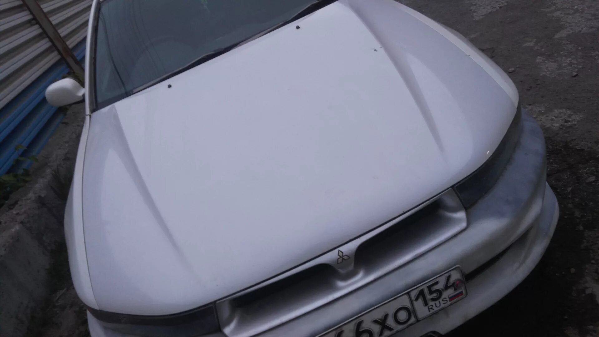 Митсубиси галант 8 горбатый капот. Mitsubishi galant капот. Митсубиси галант 8 виенто. Капот мицубиси галант 8 американец. Горбатый капот на галант 8.