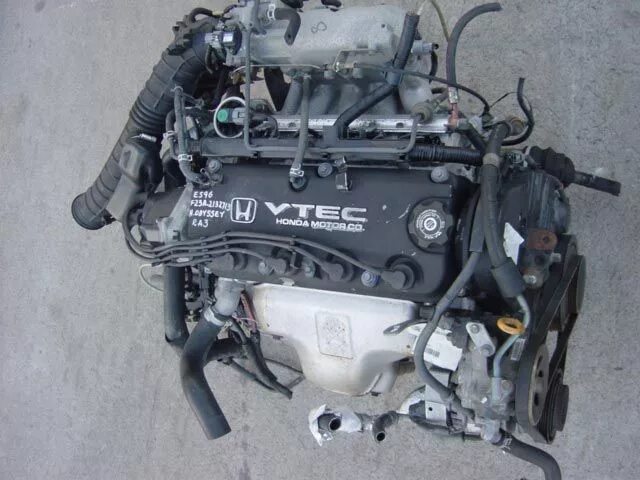 Двигатель хонда шаттл. Мотор f22b Хонда Одиссей. Двигатель Honda f23a. Двигатель ф23а Хонда Одиссей. Двигатель f23a Honda Odyssey.