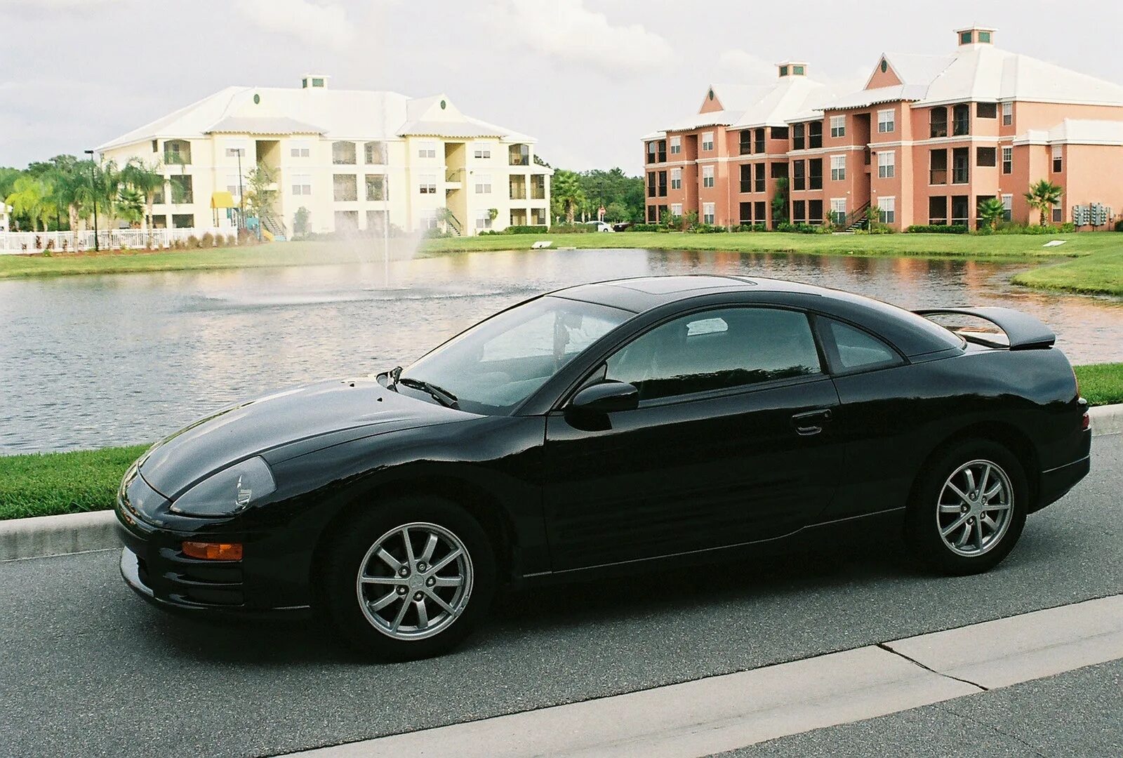 Мицубиси 2002г. Митсубиси Эклипс 2001. Mitsubishi Eclipse 2002. Митсубиси Эклипс 2002 купе. Мицубиси Эклипс 2001.