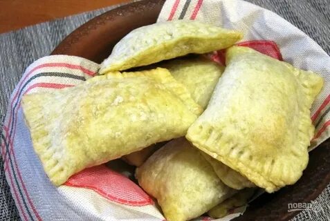 Пирожки с капустой из слоеного дрожжевого теста