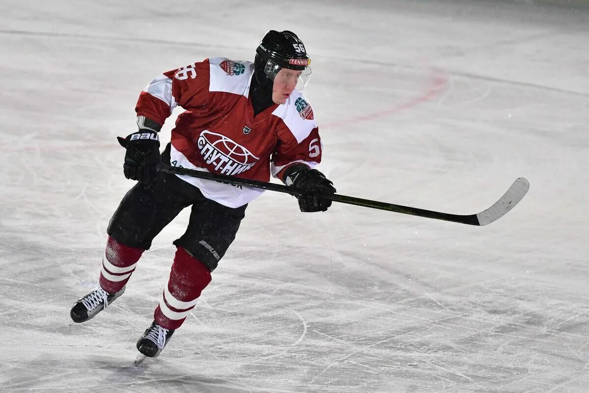 Нефтяник торос. Нефтяник торос. Кубок братины 2016 нефтяник. Хк нефтяник альметьевск. Хоккейная команда медведи соликамск.