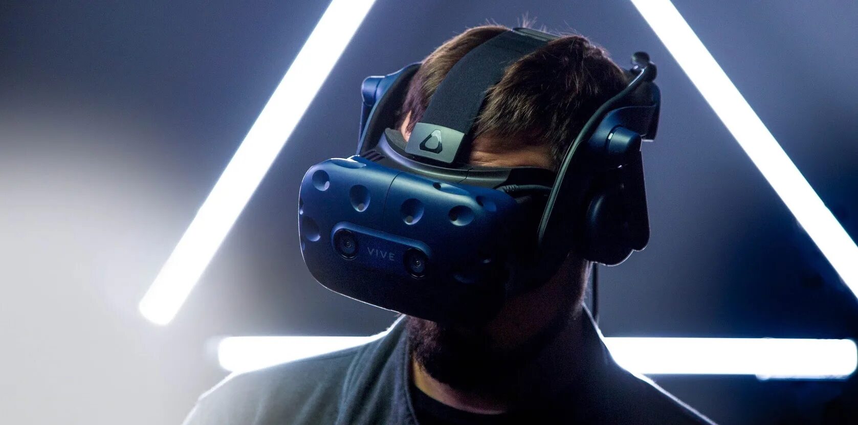 VR Vive Pro. Фестиваль виртуальной реальности и технологий «kod-2023». Выставка виртуальной реальности СПБ.