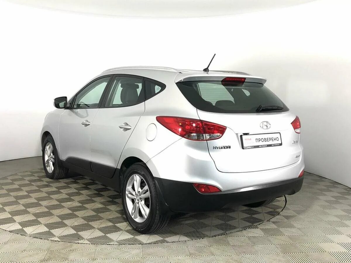 Hyundai ix35 белый 2012. Hyundai ix35 i с пробегом. б у их 35. Hyundai ix35 механика. хендай ix35 черный.