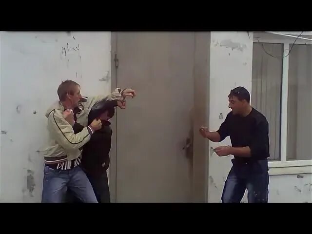 Эпичная драка в лифте. Эпичная драка в лифте