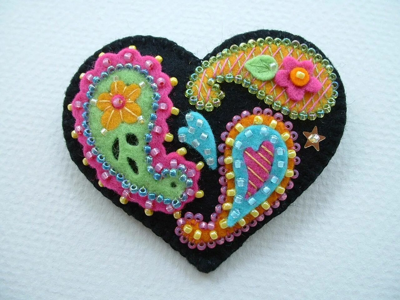 Обложка из фетра. Вышивка из фетра. Мягкая игрушка единорог своими руками из ткани. Поделки из фетра. Цветов из фетра.