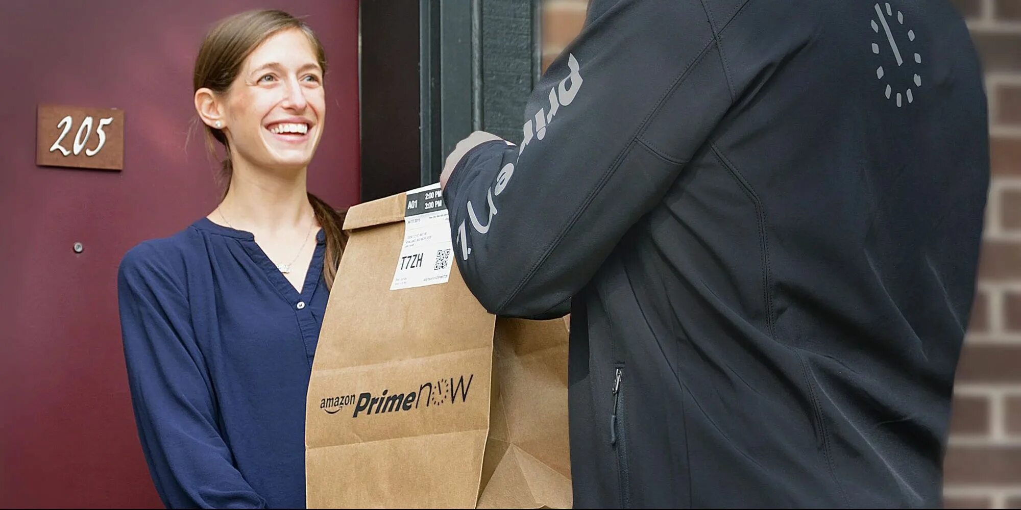 Amazon Flex delivery. Amazon доставка. Курьер. Амазон клиенты.