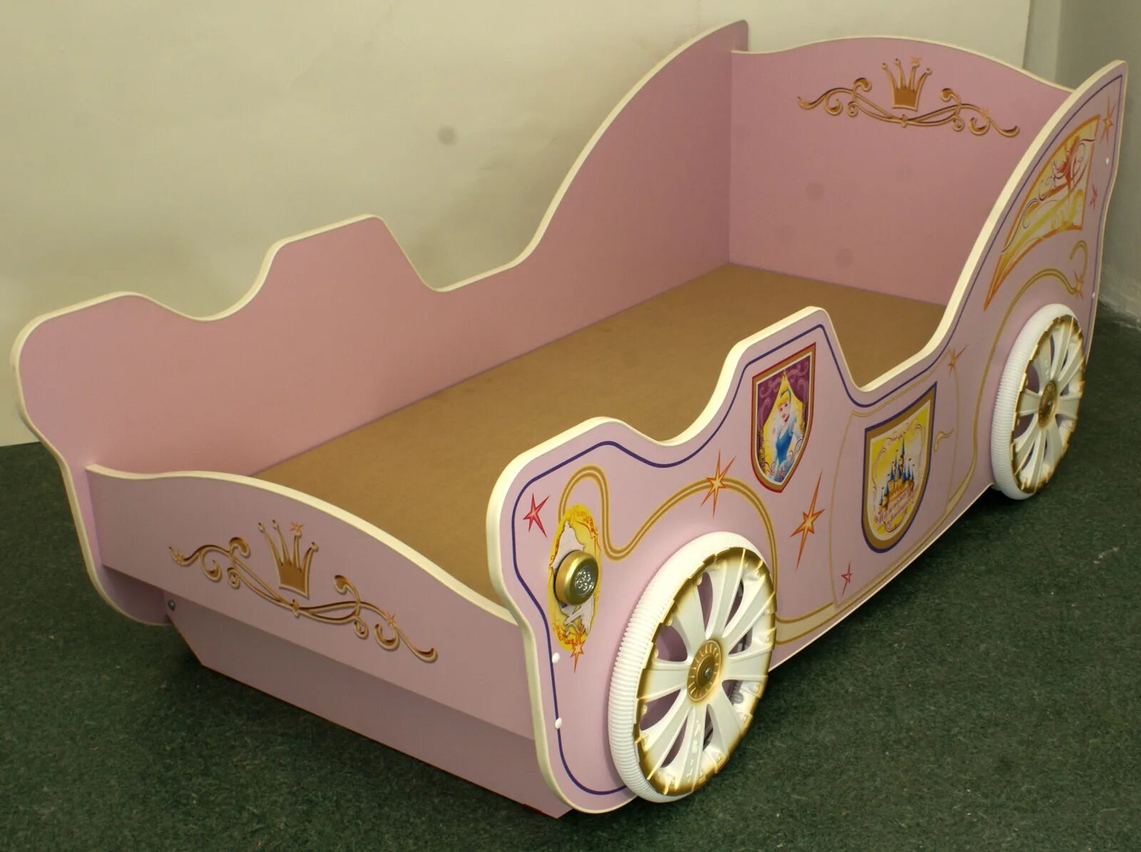 Детская принцесса. Кровать карета принцессы. Кровать для девочек карета «принцесса 4.0» вес.