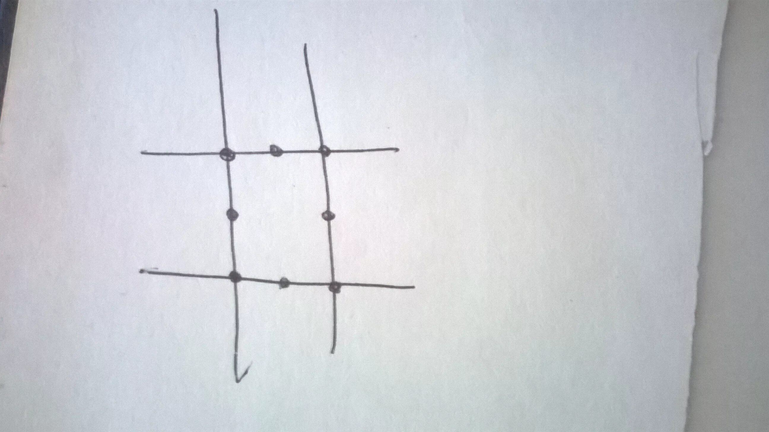 На каждой прямой поставь точку. 4 Прямые 8 точек. Расположи 6 точек на четырех прямых так чтобы на каждой было по 3 точки. 16 Точек на каждой прямой по 4. Ваня расставил 16 точек на восьми прямых.