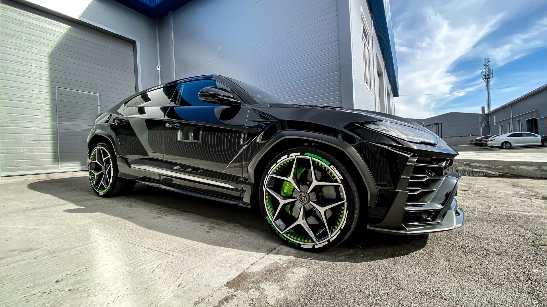 Urus performance. Lamborghini urus. lamborghini urus 2025 evo. lamborghini urus 777. hre ff 10 lamborghini urus.