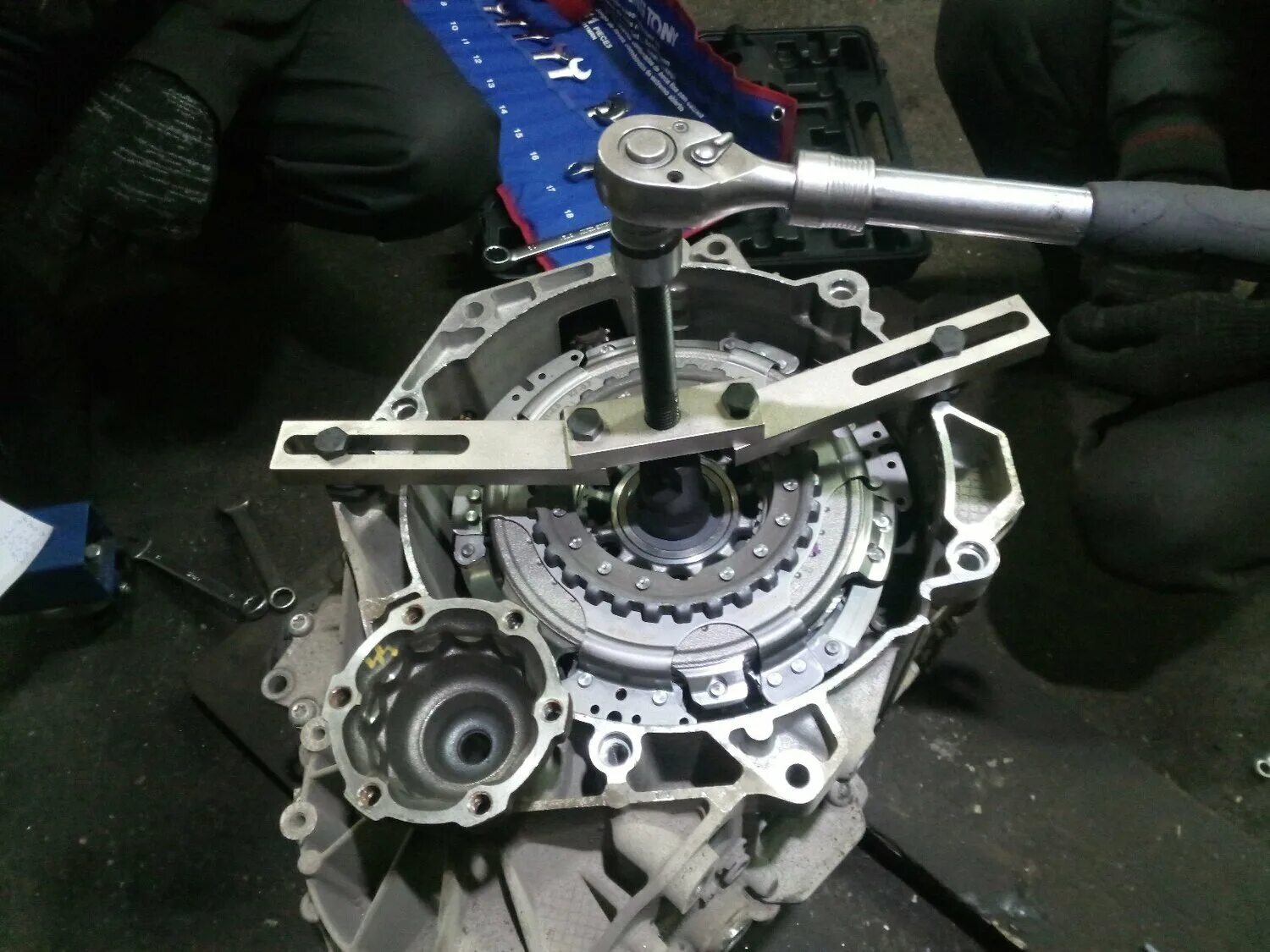 Коробка dsg 7 dq200. Dsg dq350. Дл 501 коробка дсг. Снять коробка дсг. Дсг сцепления 7 шкода октавия а5.