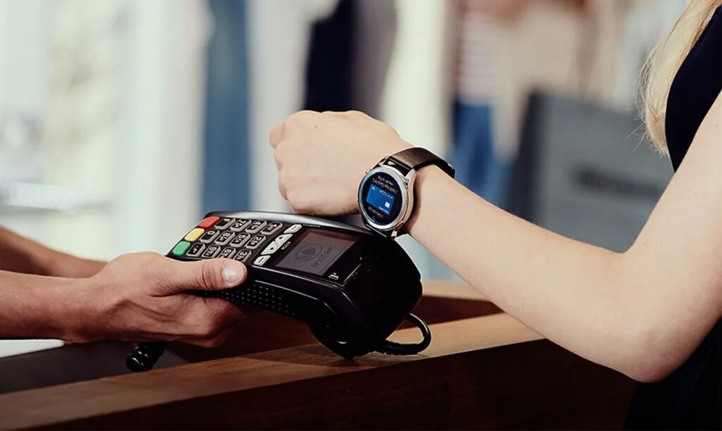 Как работает оплата часами. Samsung pay gear s2. платежные смарт часы. оплата часами. оплата часами самсунг.
