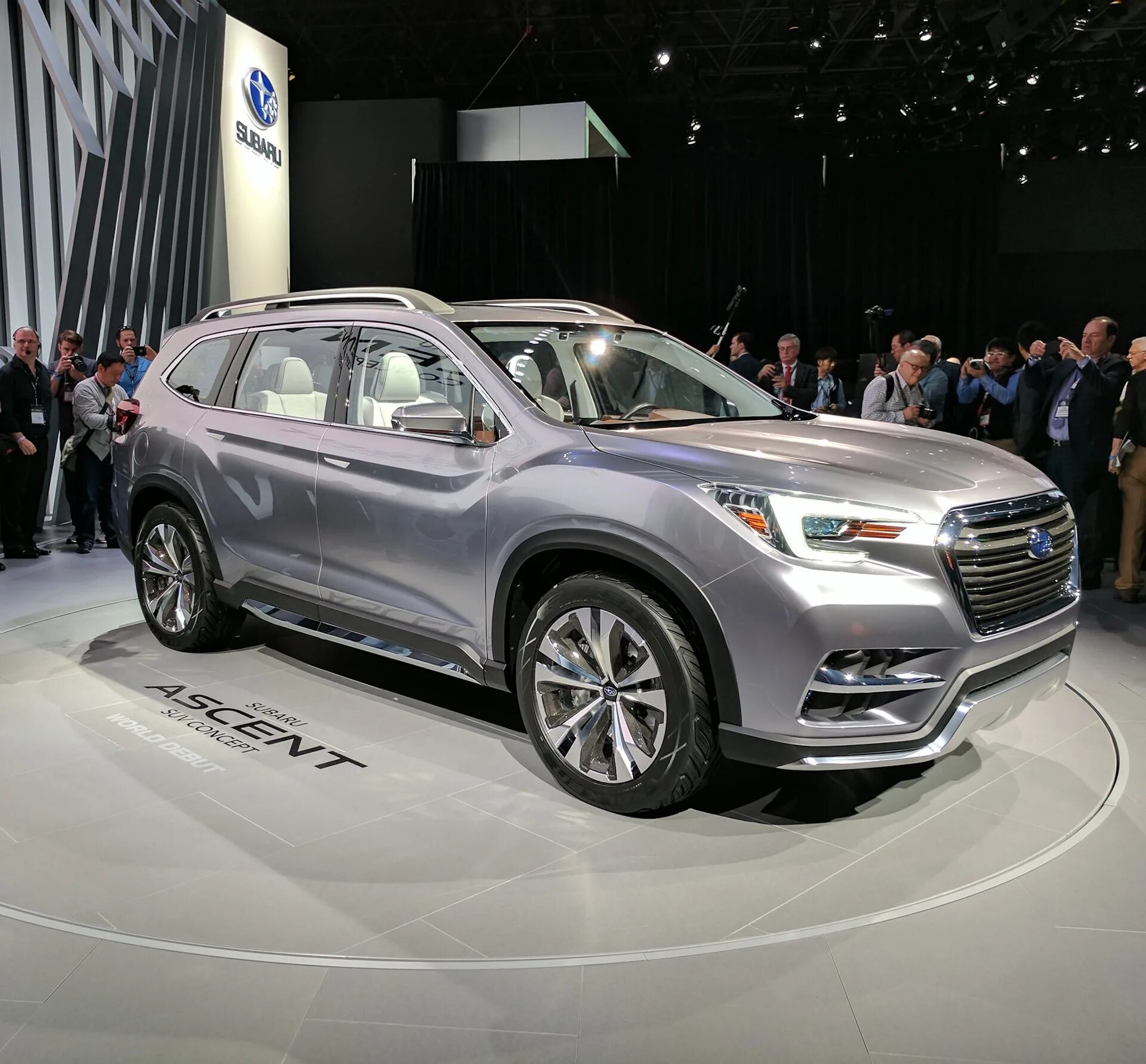 Последние кроссоверы. Субару Аскент 2021. Subaru Ascent 2022. Новая Субару Трибека 2021. Subaru Ascent 2023.