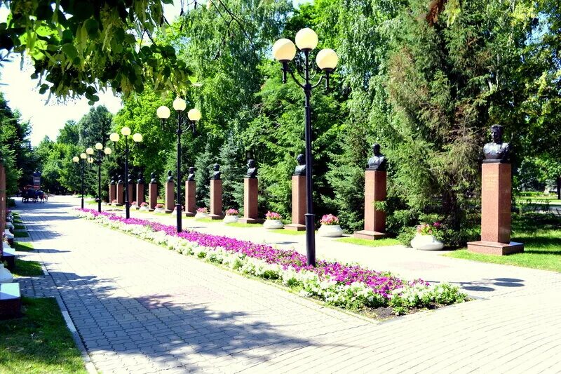 Парк победы белгород. Парк ленина белгород атракционы. Фонтан парк победы белгород. Центральный парк белгород. Парк г белгород.