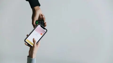 Оплатить бесконтактно телефон можно