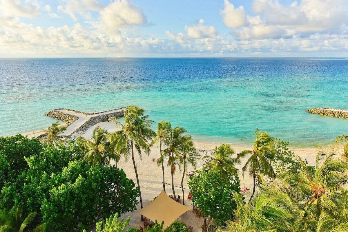 Танзания кендва. Занзибар отель palumbo kendwa 4. Beach three. Греция крит амудара. Пляж в греции при отеле.