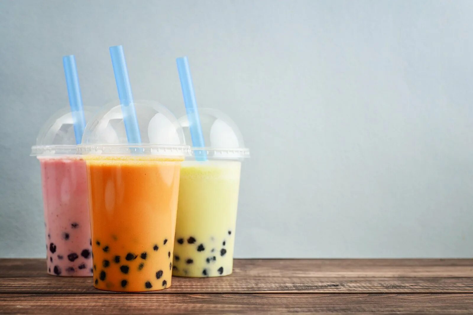 Чай с шариками рецепты. Баббл ти Bubble Tea. Тапиока бабл ти. Чай с шариками Bubble Tea. Бабл ти на прозрачном фоне.