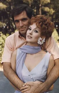 Женщина это нечто прекрасное 1964