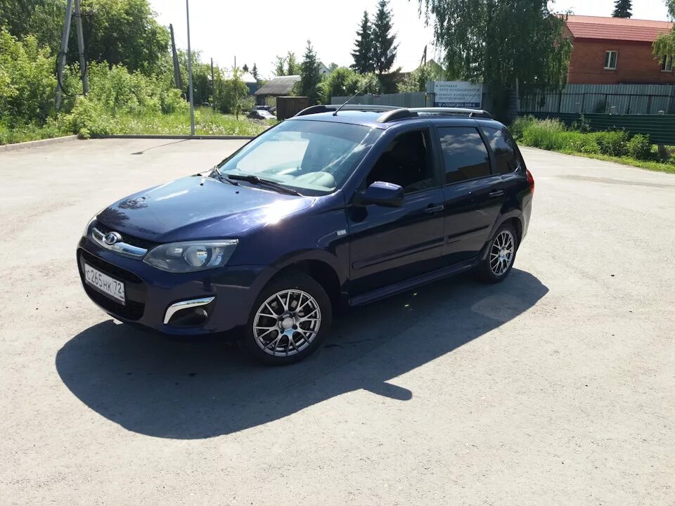 Калина универсал r16. Калина 2 универсал на литье. Калина 2 универсал на 16 дисках. Лада калина универсал r15. Калина 2 универсал диски r14.