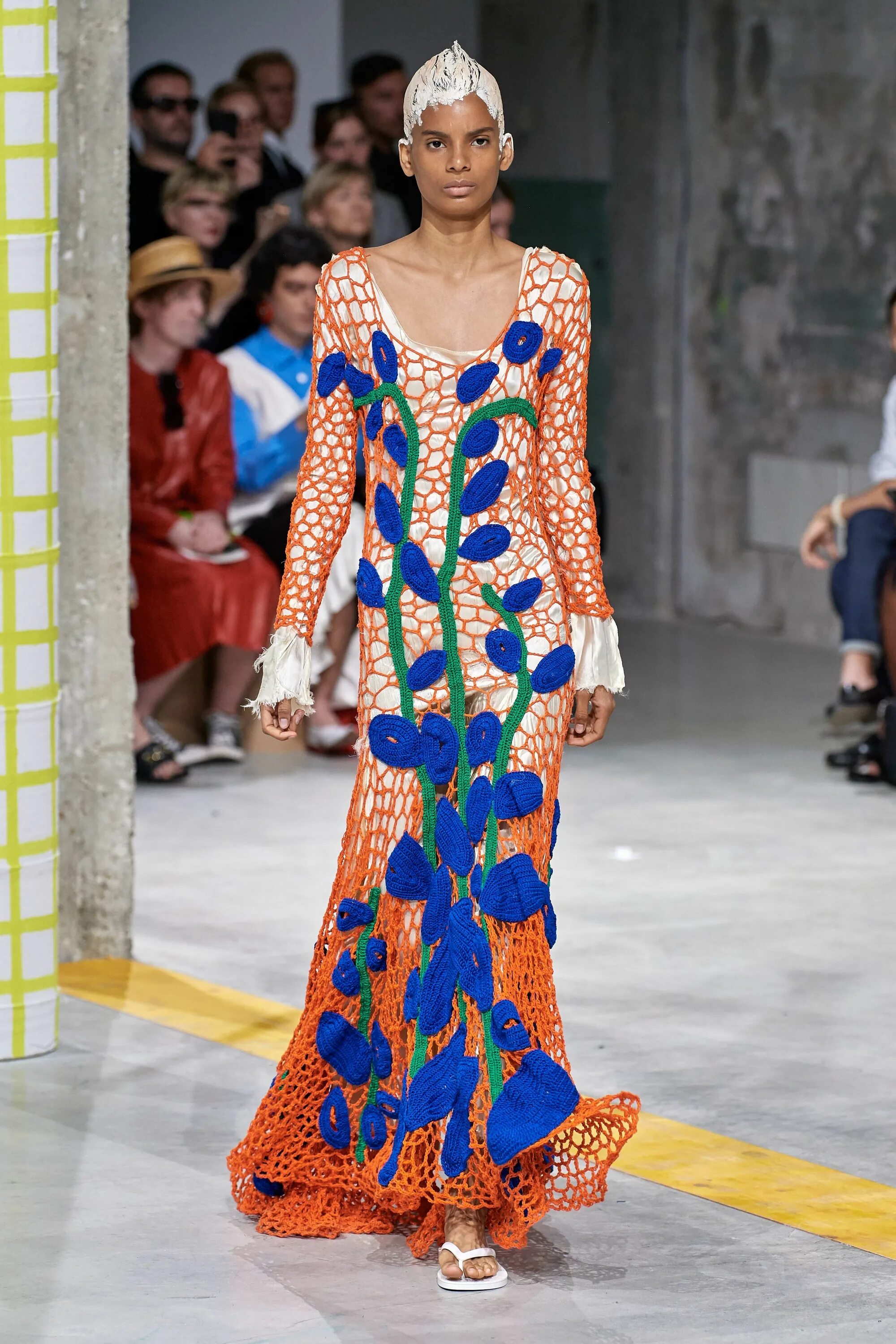 2025 mode. Marni весна-лето 2025. marni spring 2025. marni платья коллекция 2025. marni 2025.